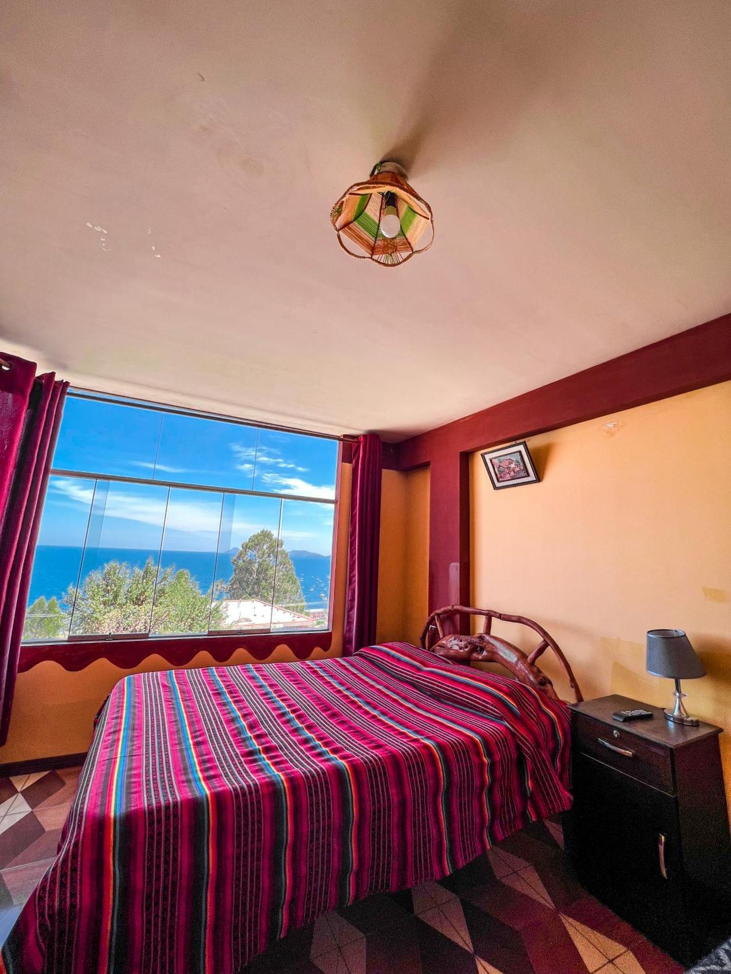 Hostal Sol Y Lago Copacabana  Extérieur photo
